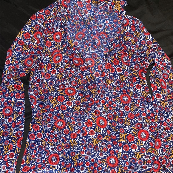 Express Blouse - Picture 2 of 3